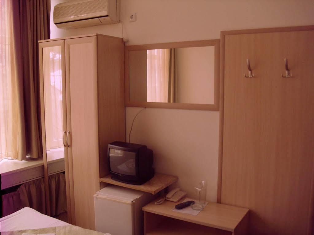 Hotel Alabin Central Sofia Esterno foto