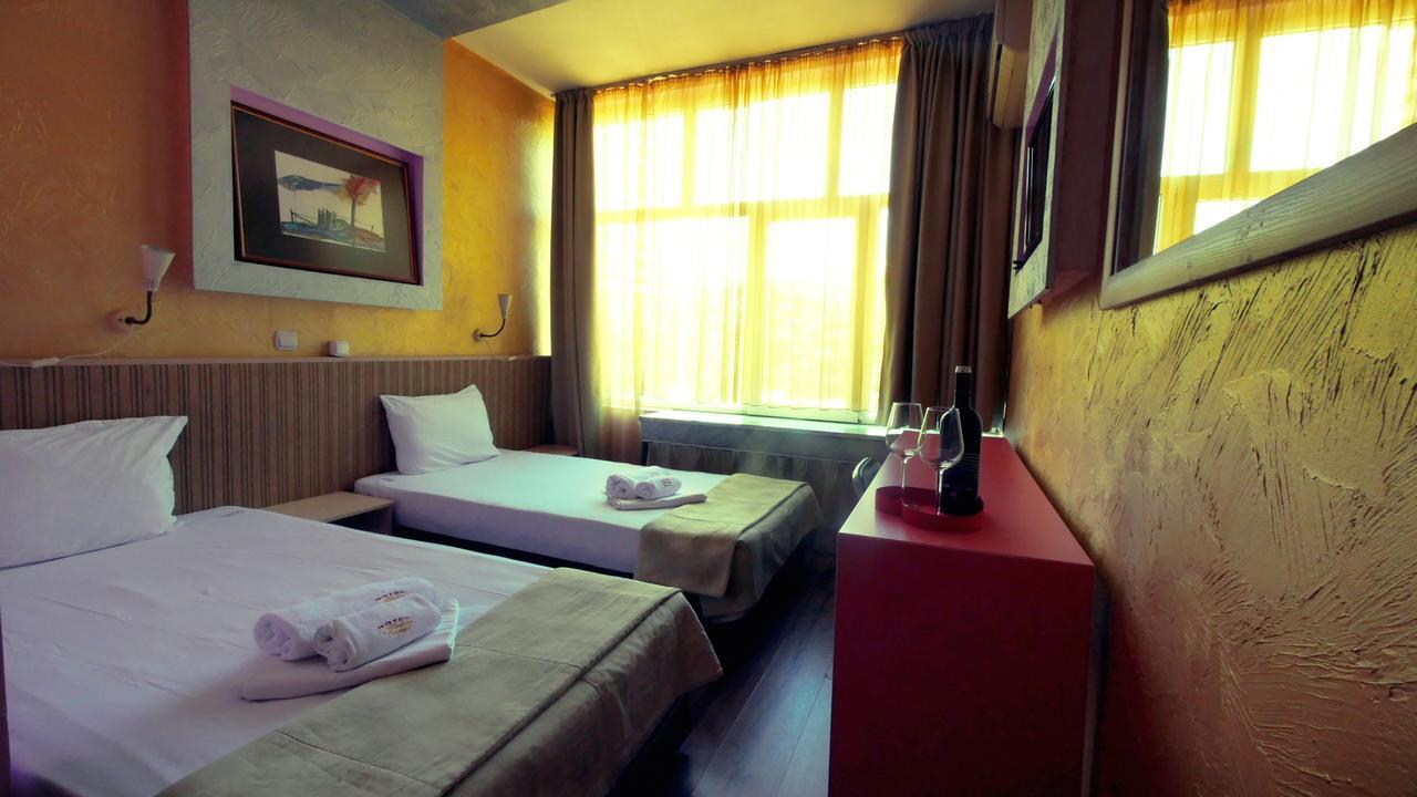 Hotel Alabin Central Sofia Esterno foto