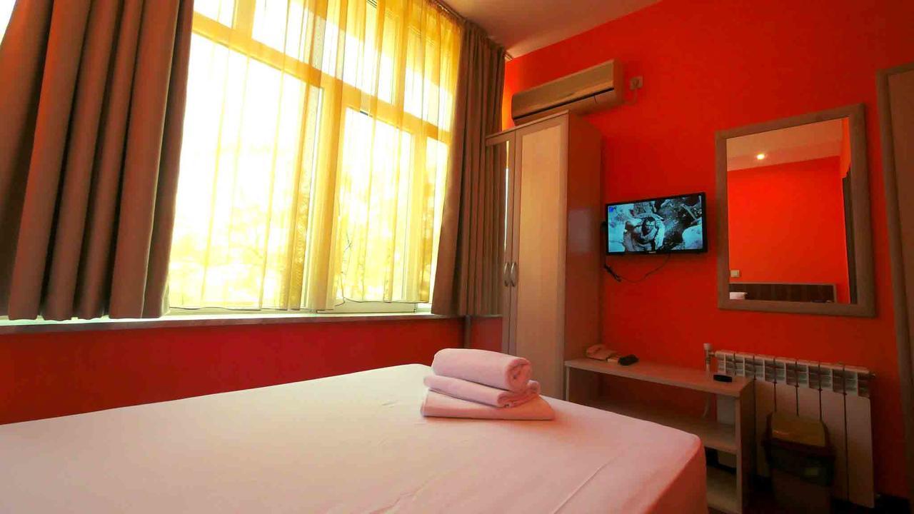 Hotel Alabin Central Sofia Esterno foto