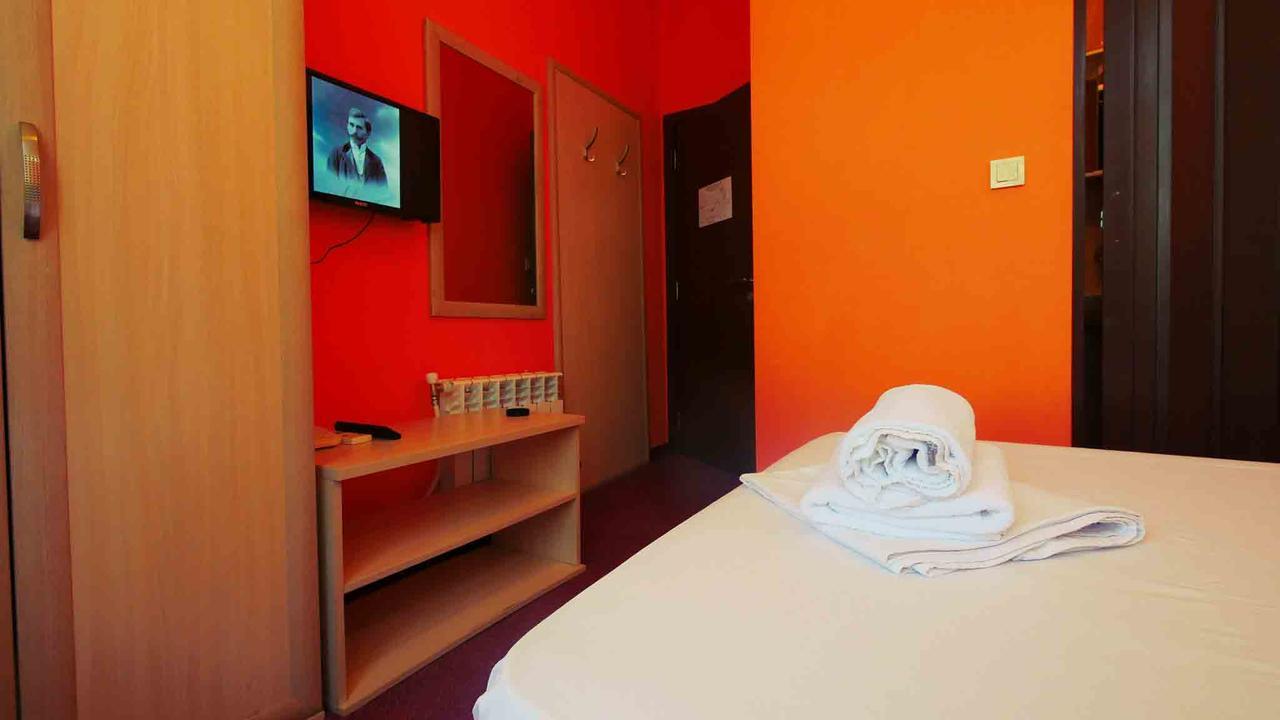 Hotel Alabin Central Sofia Esterno foto
